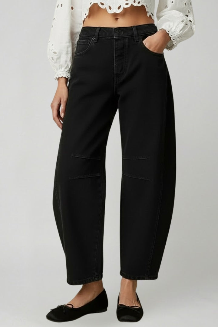 Stylish Jeans for Women with Mid Waist Barrel Leg Seam Detail Relaxed Fit Casual Black Jean Style