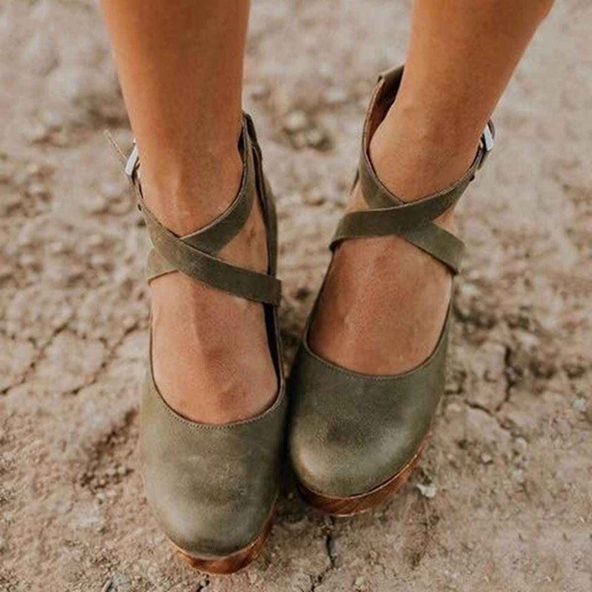 Elegant Heels for Women with Round Toe Cross Strap Mary Jane Block Heel Vintage Style
