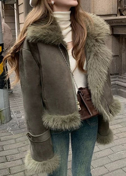 Cozy Army Green Suede Jacket for Women with Faux Fur Collar Long Sleeve Shearling Moto Style