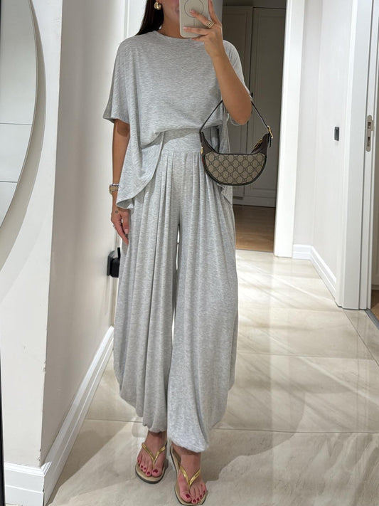 Effortless Oversized Two Piece Set for Women with Wide Leg Pleated Trousers