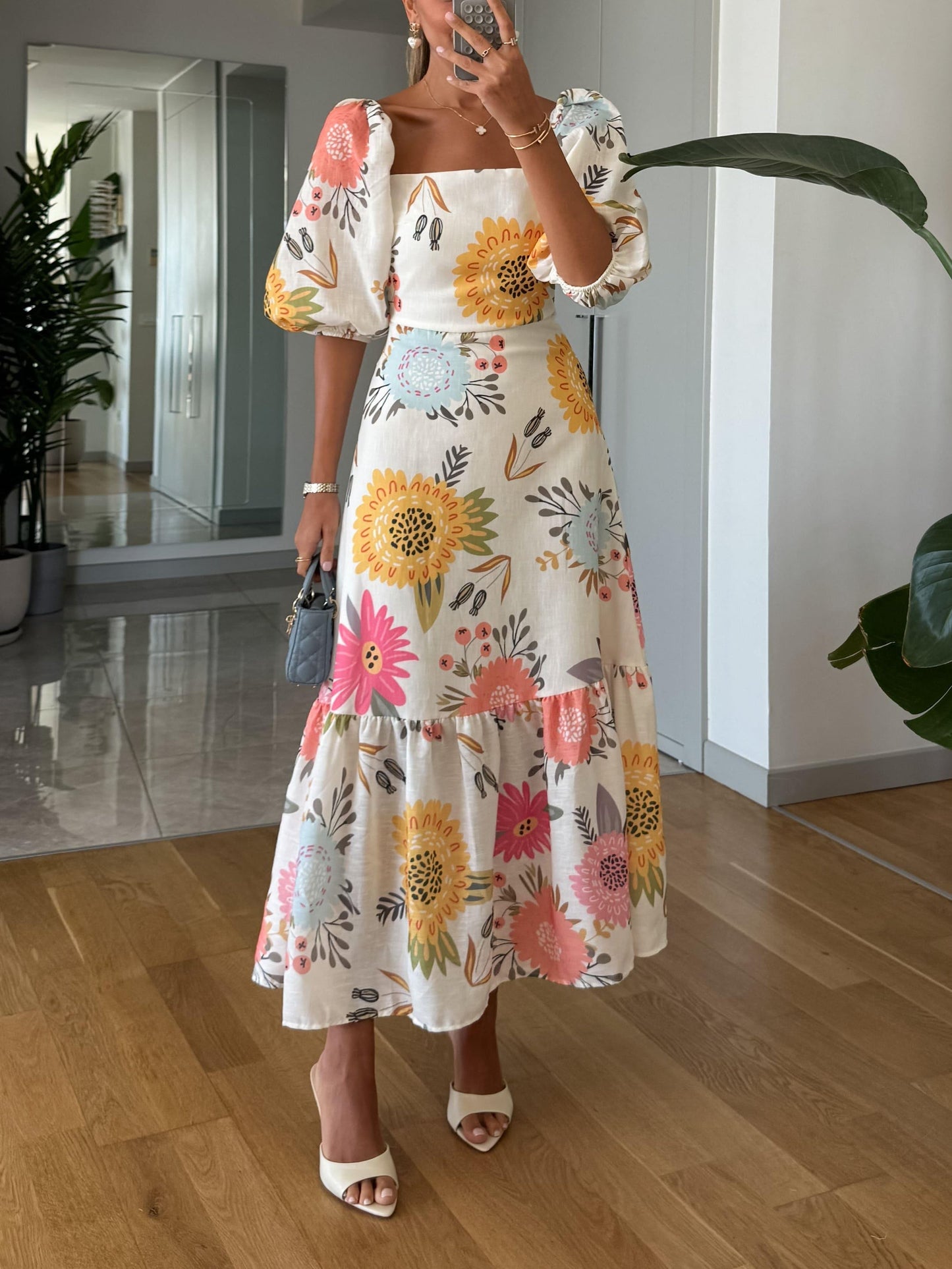 Effortless Floral Midi Dress for Women with Square Neck Puff Sleeve Tiered Flowing Sundress Style