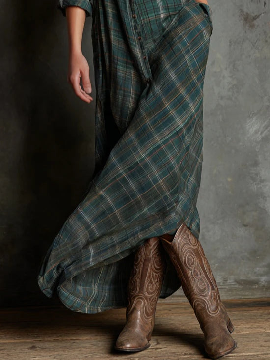Effortless Casual Maxi Shirt Dress for Women in Plaid Style