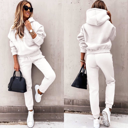 Effortless Fleece Hoodie Two Piece Set for Women with Drawstring Hood Kangaroo Pocket Relaxed Jogger Casual Style