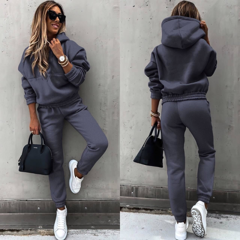 Effortless Fleece Hoodie Two Piece Set for Women with Drawstring Hood Kangaroo Pocket Relaxed Jogger Casual Style