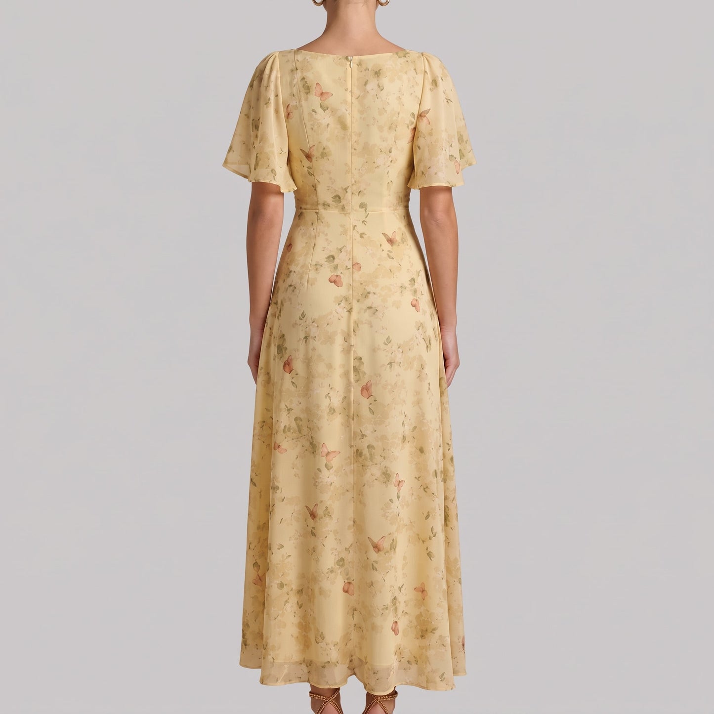 Elegant Floral Chiffon Fall Wedding Guest Dress for Women with Sweetheart Neck Flutter Sleeve Ruched Maxi Style