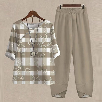 Effortless Two Piece Set for Women with Printed Short Sleeve Top Tapered Pants Relaxed Casual Style