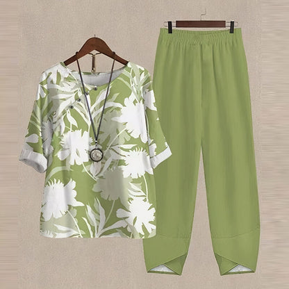 Effortless Two Piece Set for Women with Printed Short Sleeve Top Tapered Pants Relaxed Casual Style
