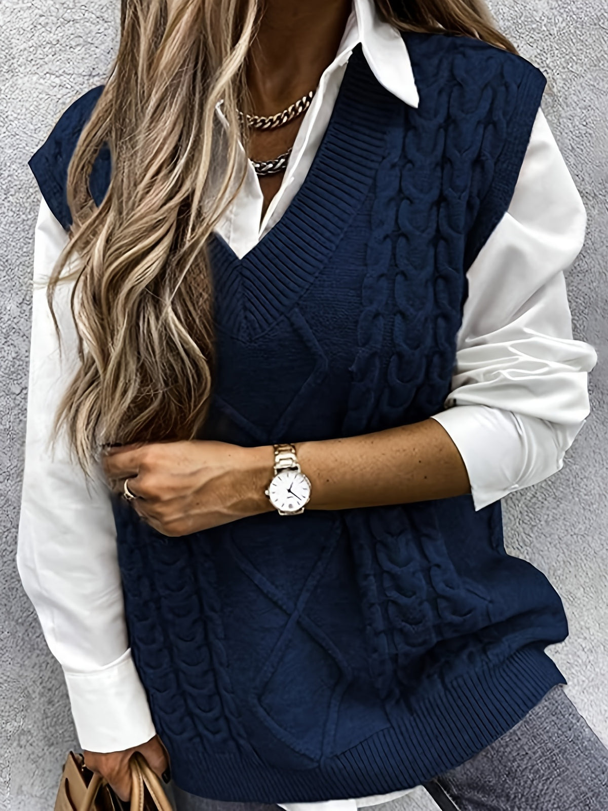 Cozy Cable Knit Sweater Vest for Women with V Neck Sleeveless Oversized Relaxed Style