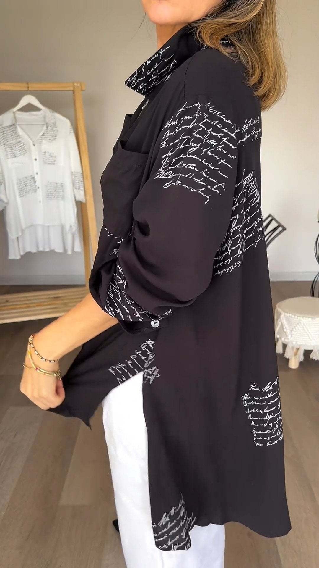 Effortless Script Print Shirt for Women with Collar Long Sleeve Oversized Casual Style