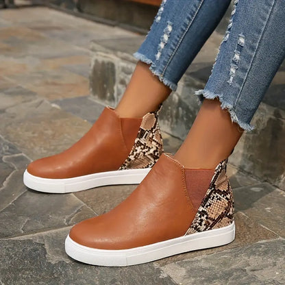 Trendy Brown Chelsea Ankle Boots for Women with Snakeskin Print Platform Sole Round Toe Style