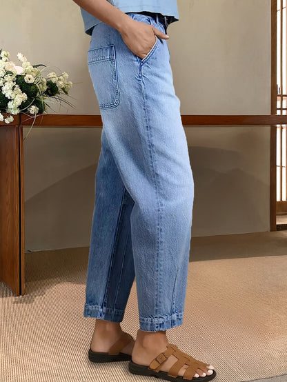 Effortless Light Blue Denim Mom Jeans for Women with High Waist Patch Pocket Tapered Ankle Slit Style