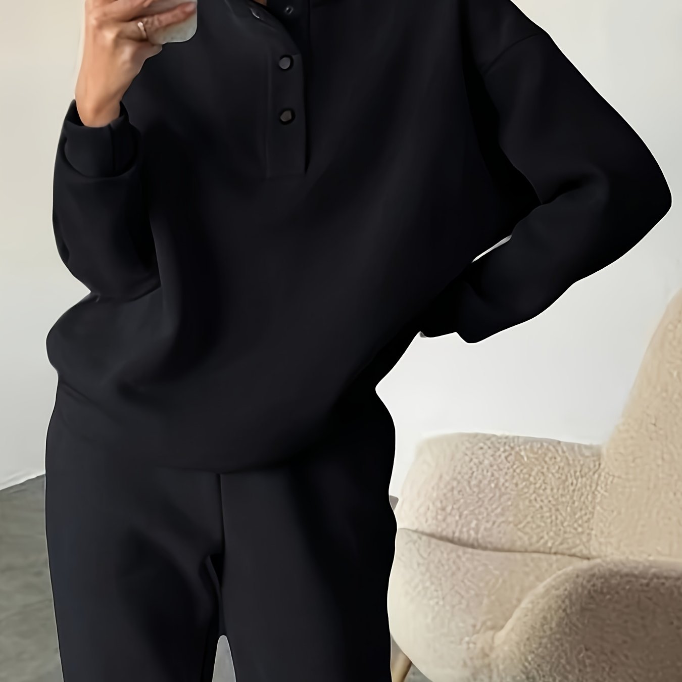 Comfortable Fleece Sweatsuit for Women with Mock Neck Snap Button Long Sleeve Oversized Two Piece Style
