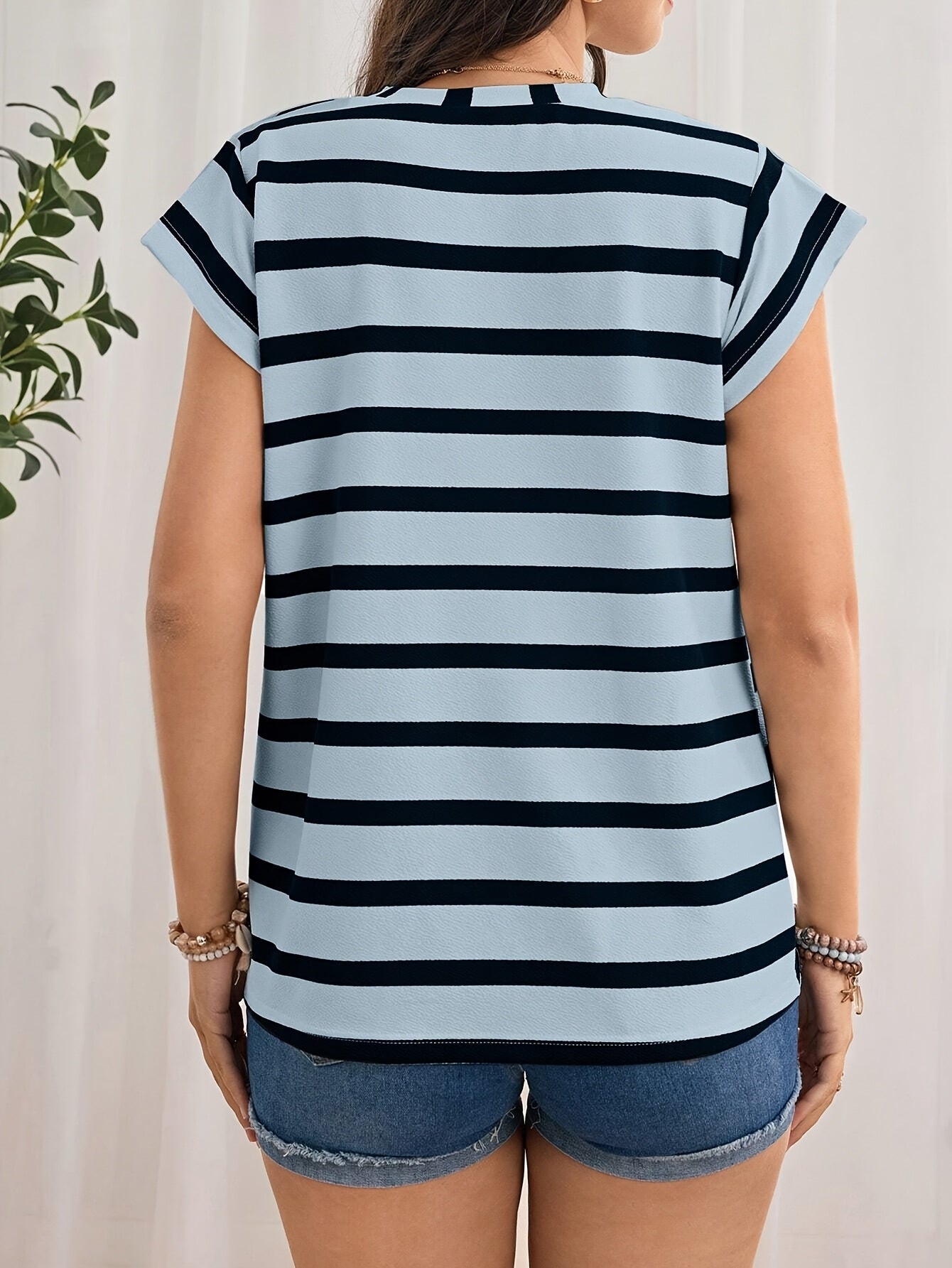 Effortless Striped Maternity Top for Women with Crew Neck Short Sleeve Relaxed Casual Style