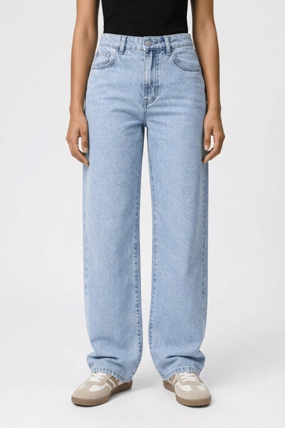 Effortless Light Blue Wide Leg Jeans for Women with High Waist Relaxed Baggy Casual Style