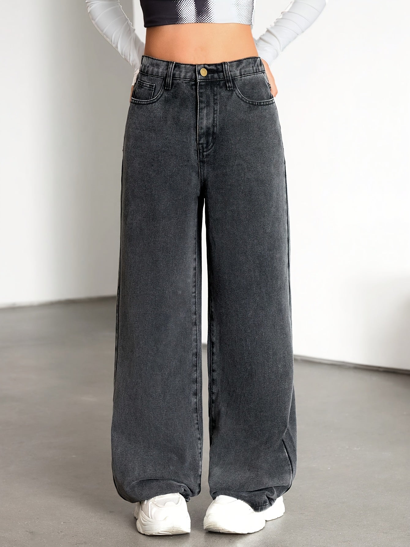 Relaxed Grey Wide Leg Jeans for Women with High Waist Flowing Loose Fit Denim Style