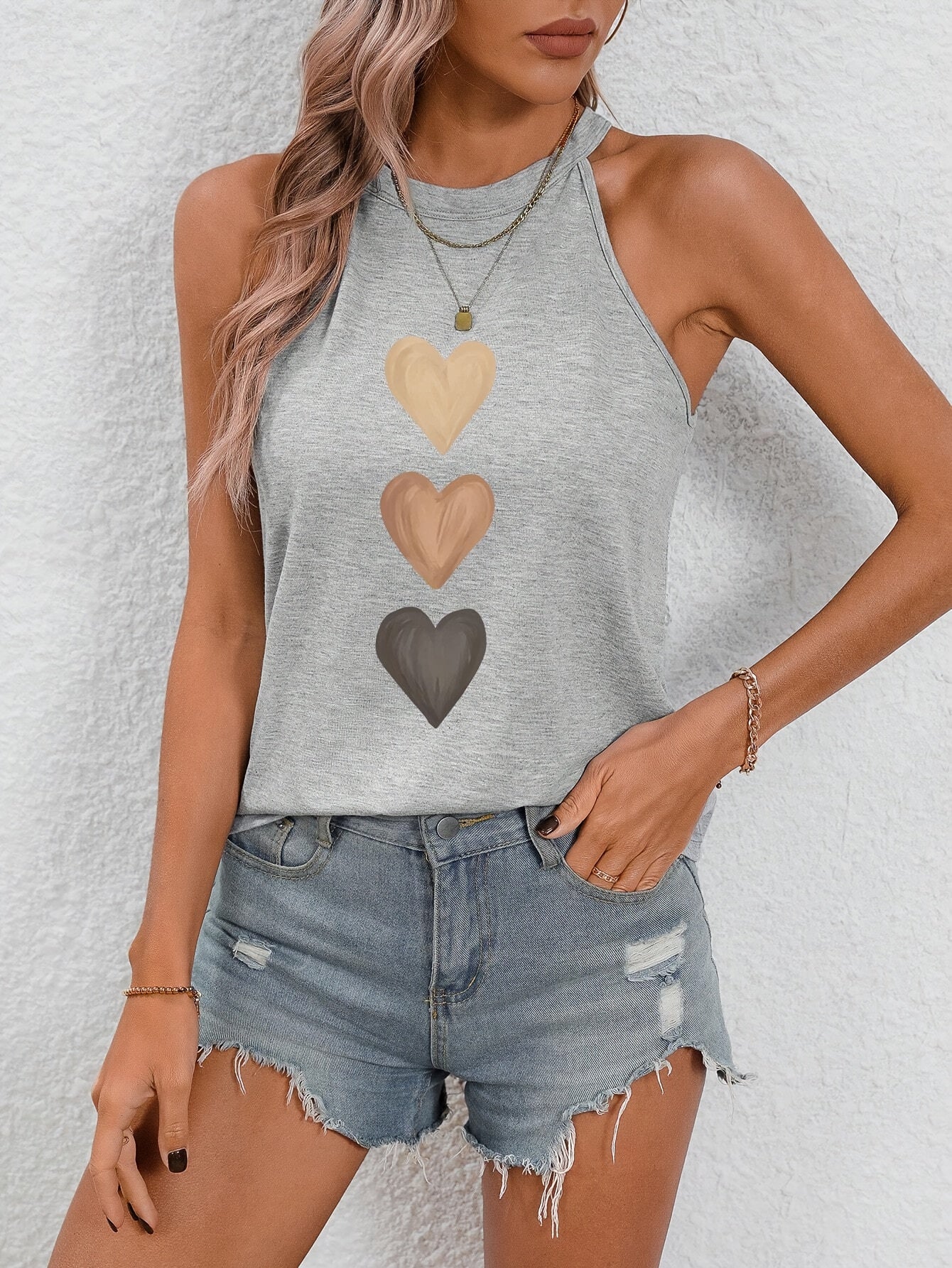 Stylish Blouses for Women with Halter Neck Gradient Heart Print Sleeveless Casual Summer Top Style