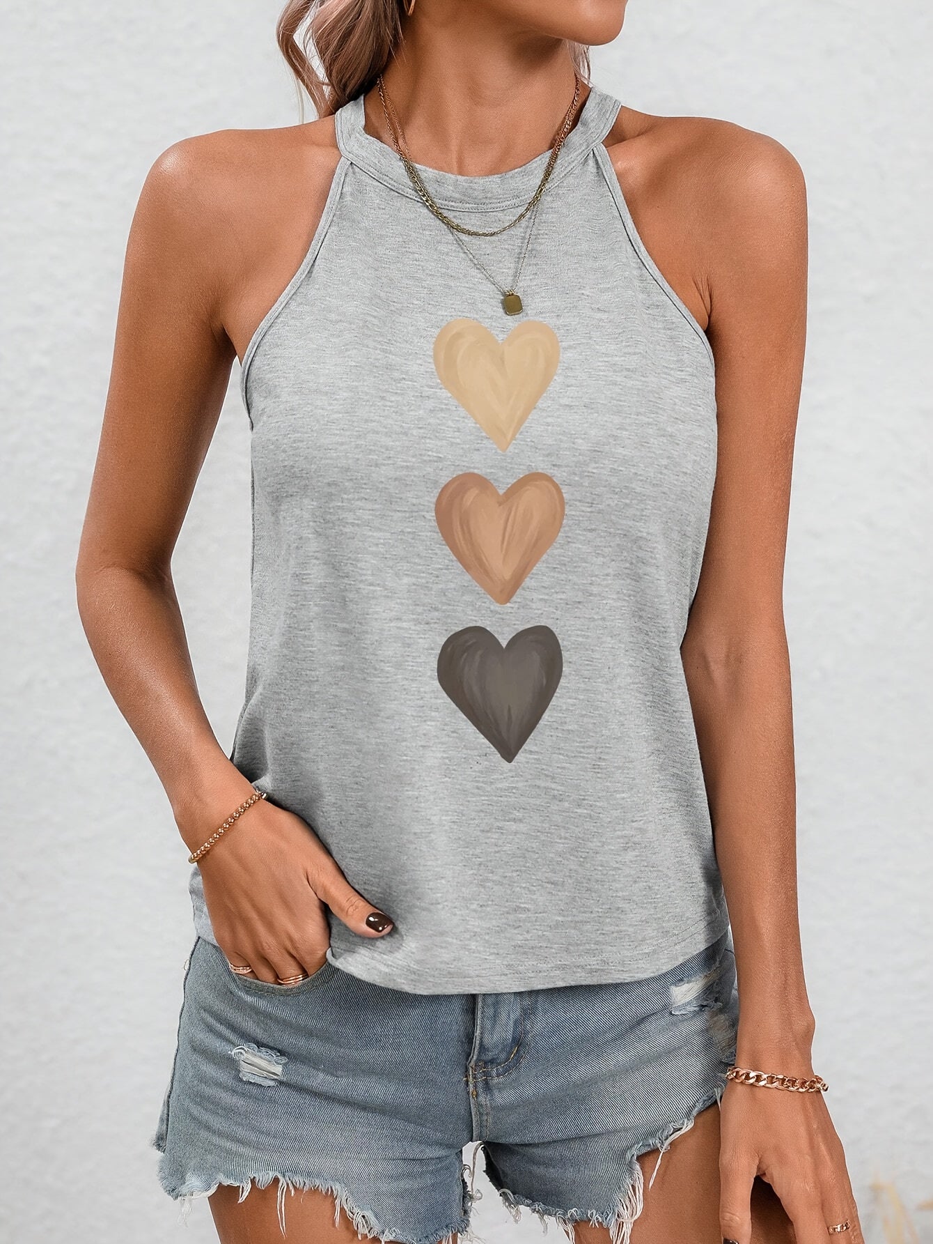 Stylish Blouses for Women with Halter Neck Gradient Heart Print Sleeveless Casual Summer Top Style