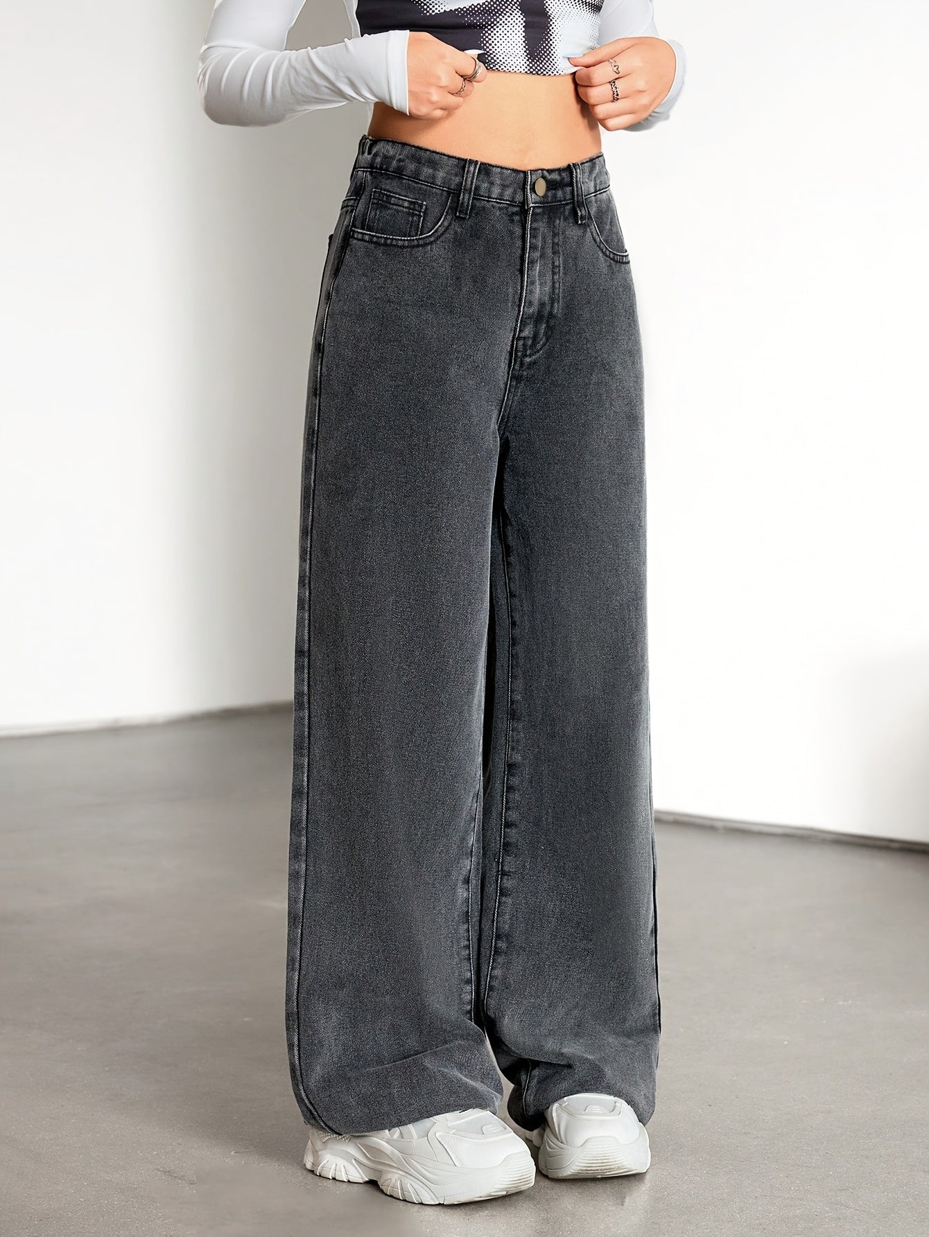 Relaxed Grey Wide Leg Jeans for Women with High Waist Flowing Loose Fit Denim Style