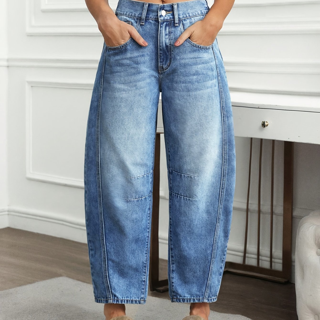 Effortless Light Blue Relaxed Barrel Jeans for Women with High Waist Curved Leg Faded Wash