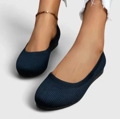 Comfortable Flats for Women with Woven Upper Round Toe Slip On Style