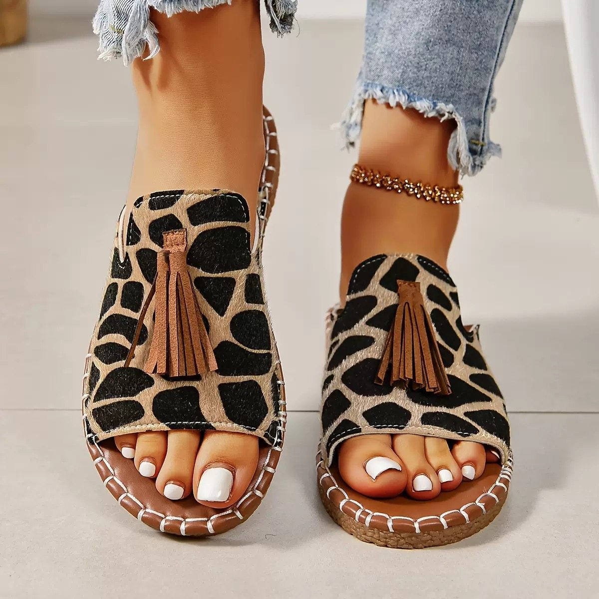Comfortable Sandals for Women with Tassel Strap Slip On Casual Style