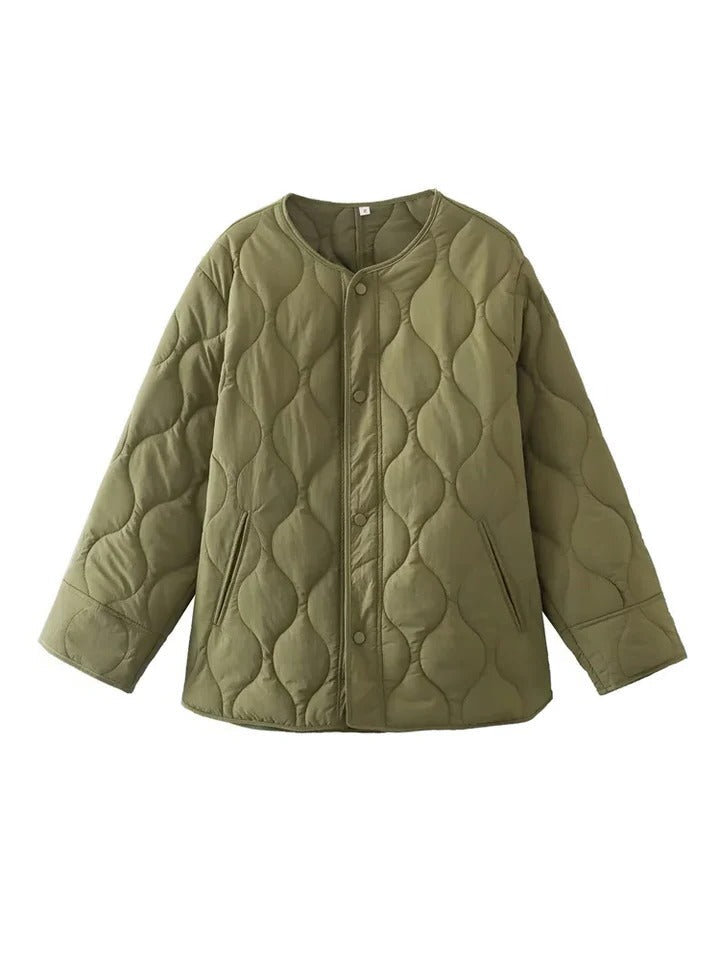 Comfortable Quilted Jacket for Women with Crew Neck Long Sleeve Snap Button Relaxed Winter Style