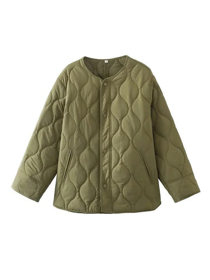 Comfortable Quilted Jacket for Women with Crew Neck Long Sleeve Snap Button Relaxed Winter Style