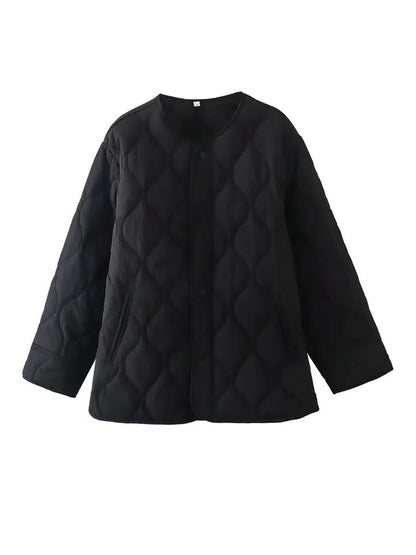 Comfortable Quilted Jacket for Women with Crew Neck Long Sleeve Snap Button Relaxed Winter Style
