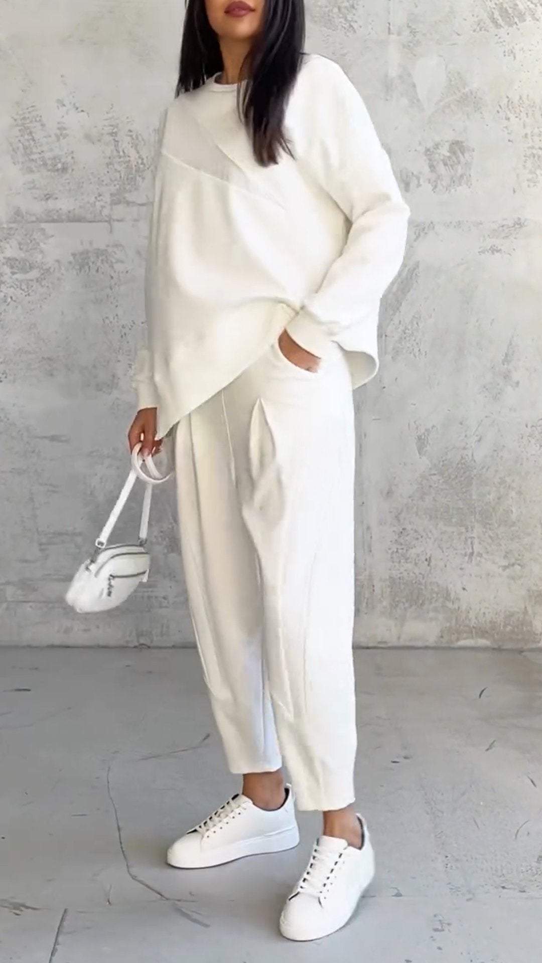 Comfortable Crewneck Two Piece Set for Women with Long Sleeve Drop Shoulder Wide Leg Pant Casual Style