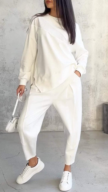 Comfortable Crewneck Two Piece Set for Women with Long Sleeve Drop Shoulder Wide Leg Pant Casual Style