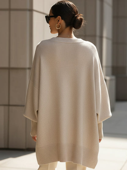 Comfortable Crewneck Sweater for Women with Batwing Sleeve Relaxed Oversized Knit Style