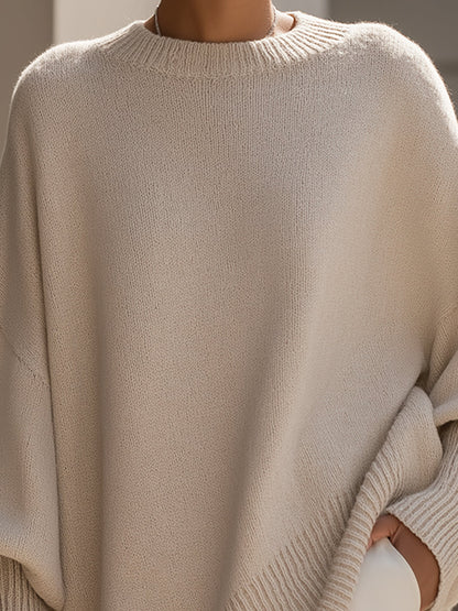 Comfortable Crewneck Sweater for Women with Batwing Sleeve Relaxed Oversized Knit Style
