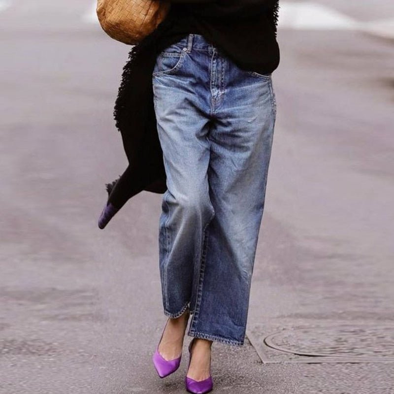Effortless Blue Wide Leg Jeans for Women with High Waisted Button Fly Relaxed Casual Style