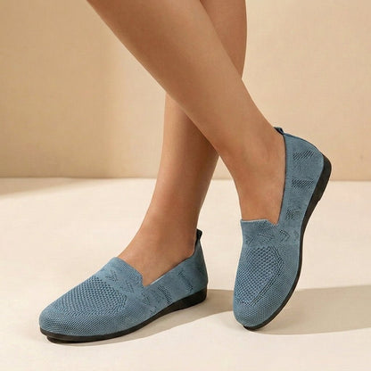 Comfortable Flats for Women with Round Toe Knit Slip On Orthopedic Loafer Style