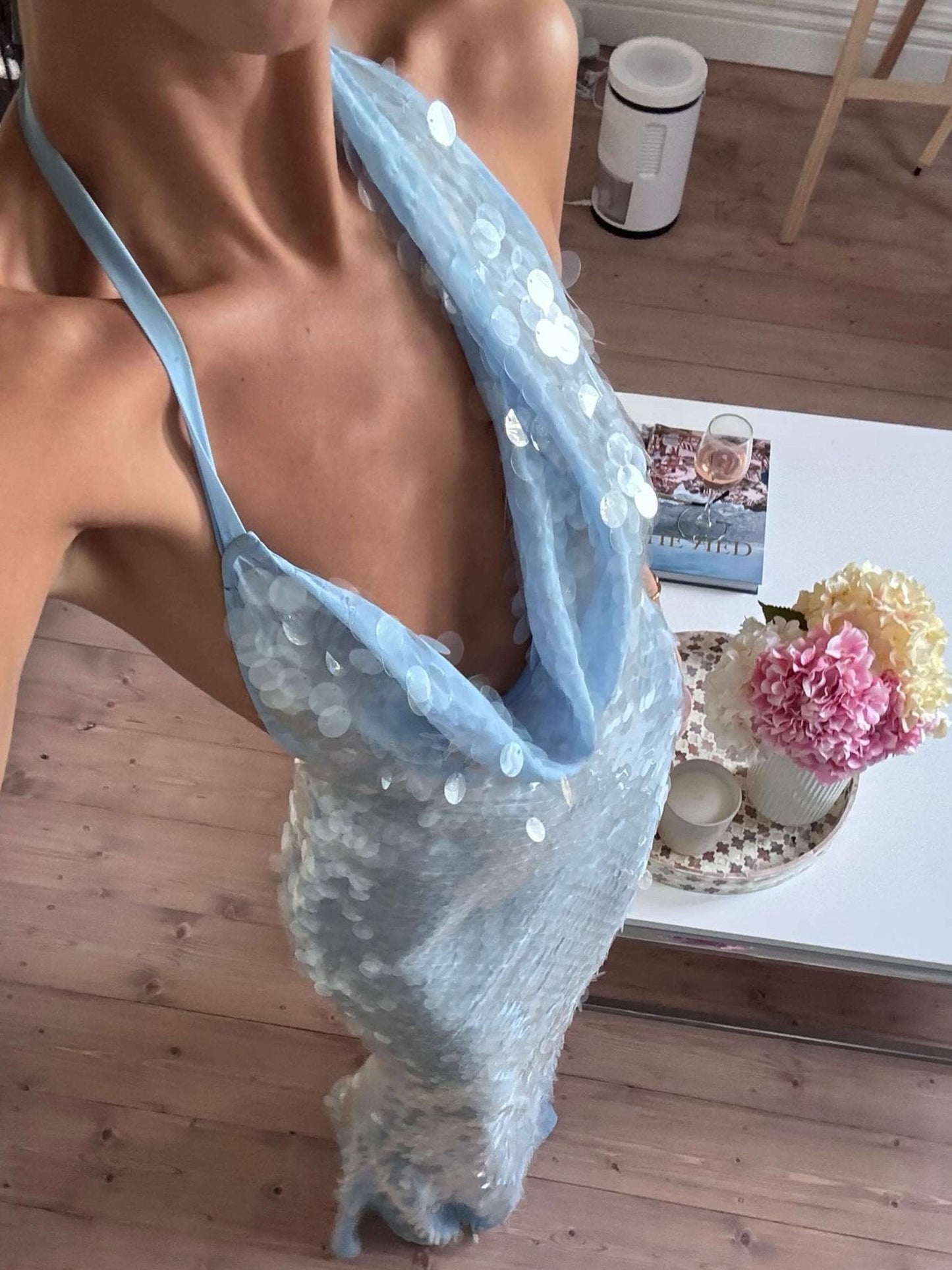 Elegant Blue Sequin Dress for Women with Cowl Neck Halter Bodycon Mermaid Formal Party Style