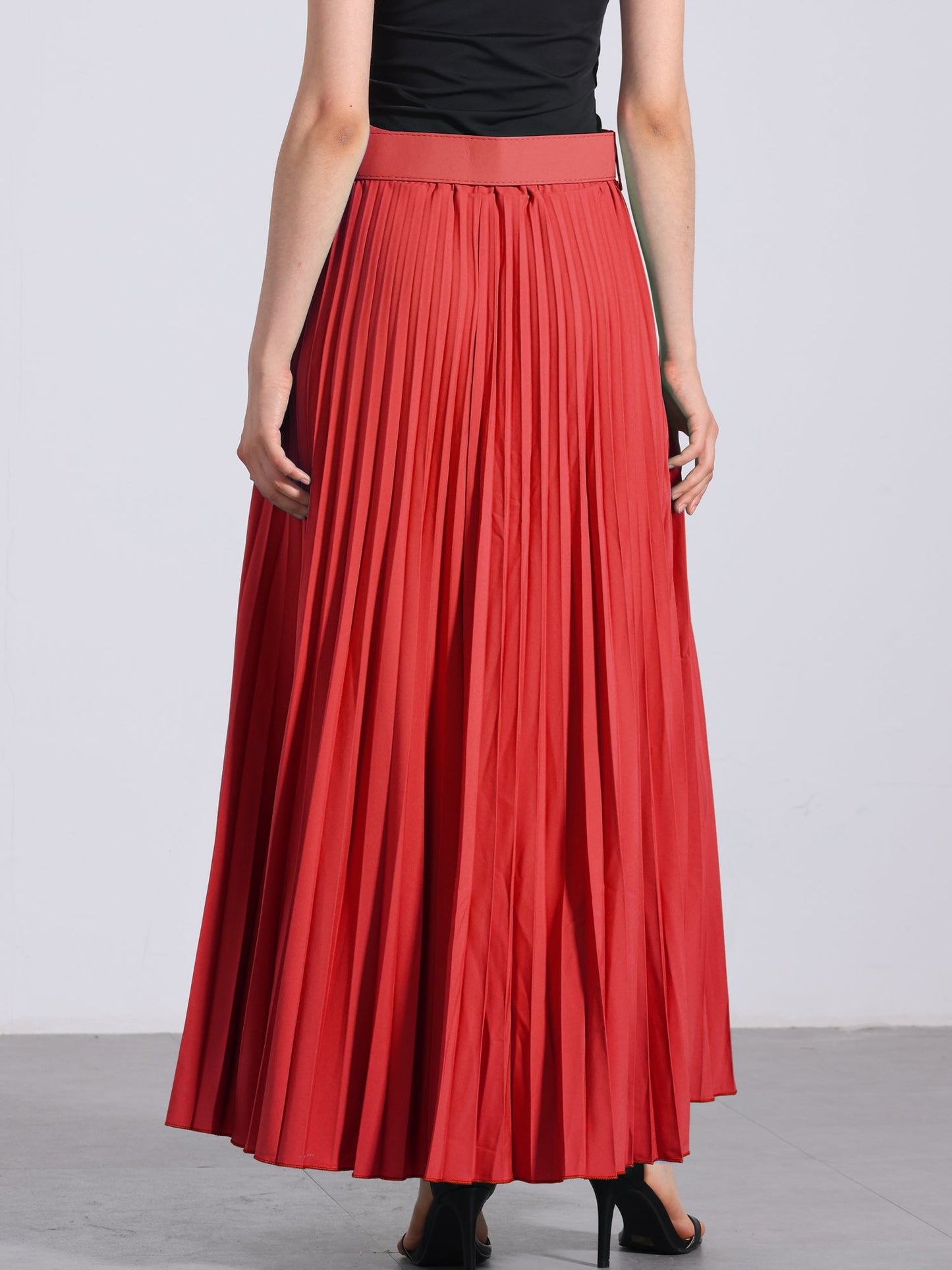 Elegant Pleated Maxi Skirt for Women with High Waist Flowing Style