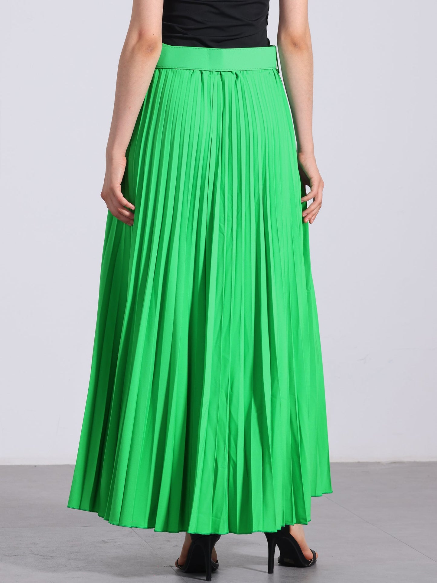 Elegant Pleated Maxi Skirt for Women with High Waist Flowing Style