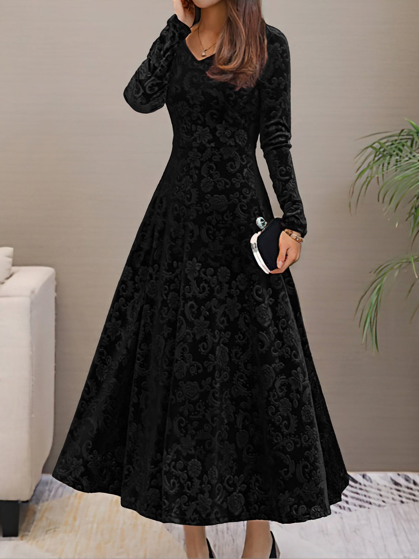 Elegant Velvet Maxi Dress for Women with V Neck Elbow Sleeve Flowing Fall Wedding Guest Style