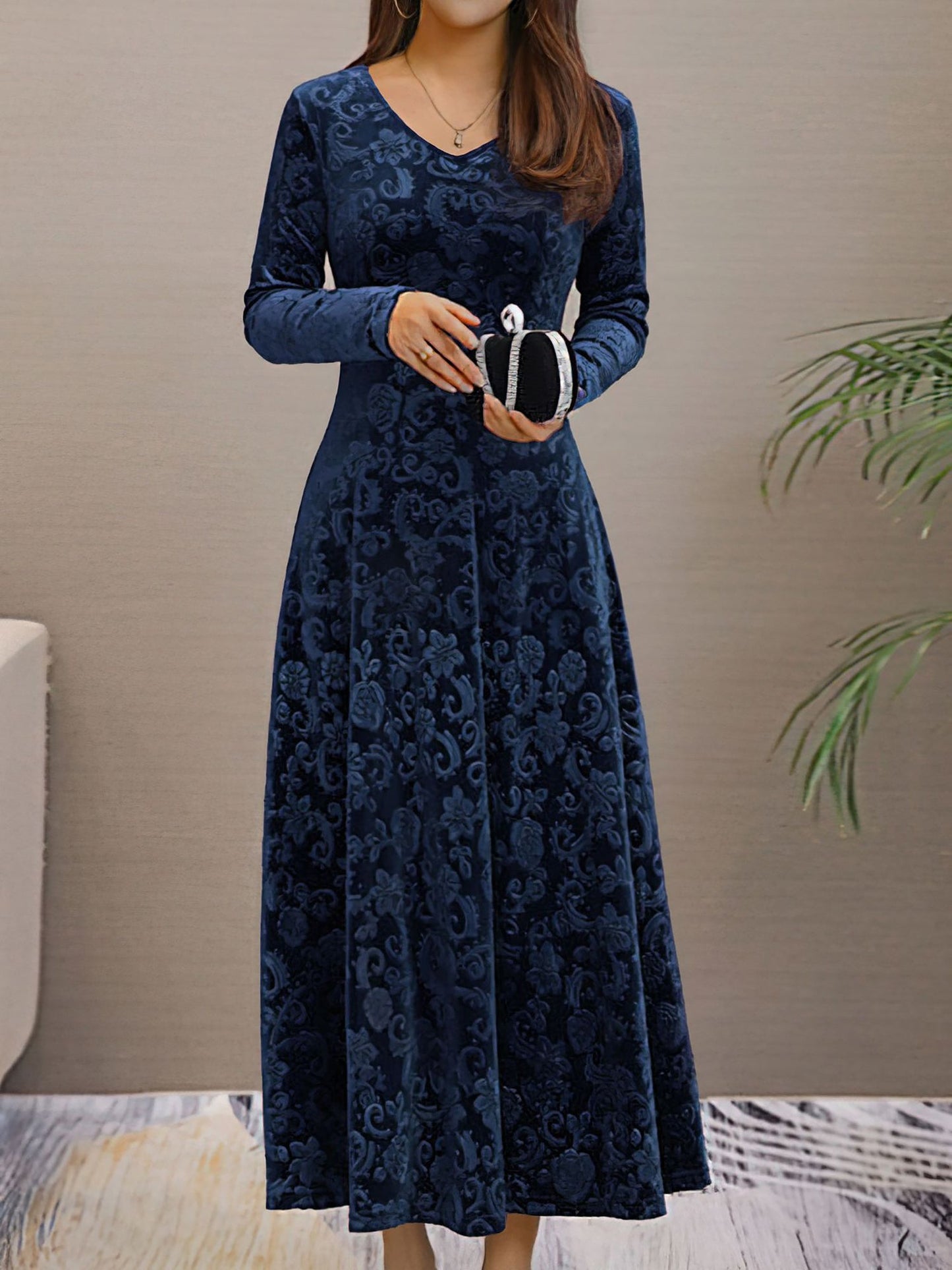 Elegant Velvet Maxi Dress for Women with V Neck Elbow Sleeve Flowing Fall Wedding Guest Style