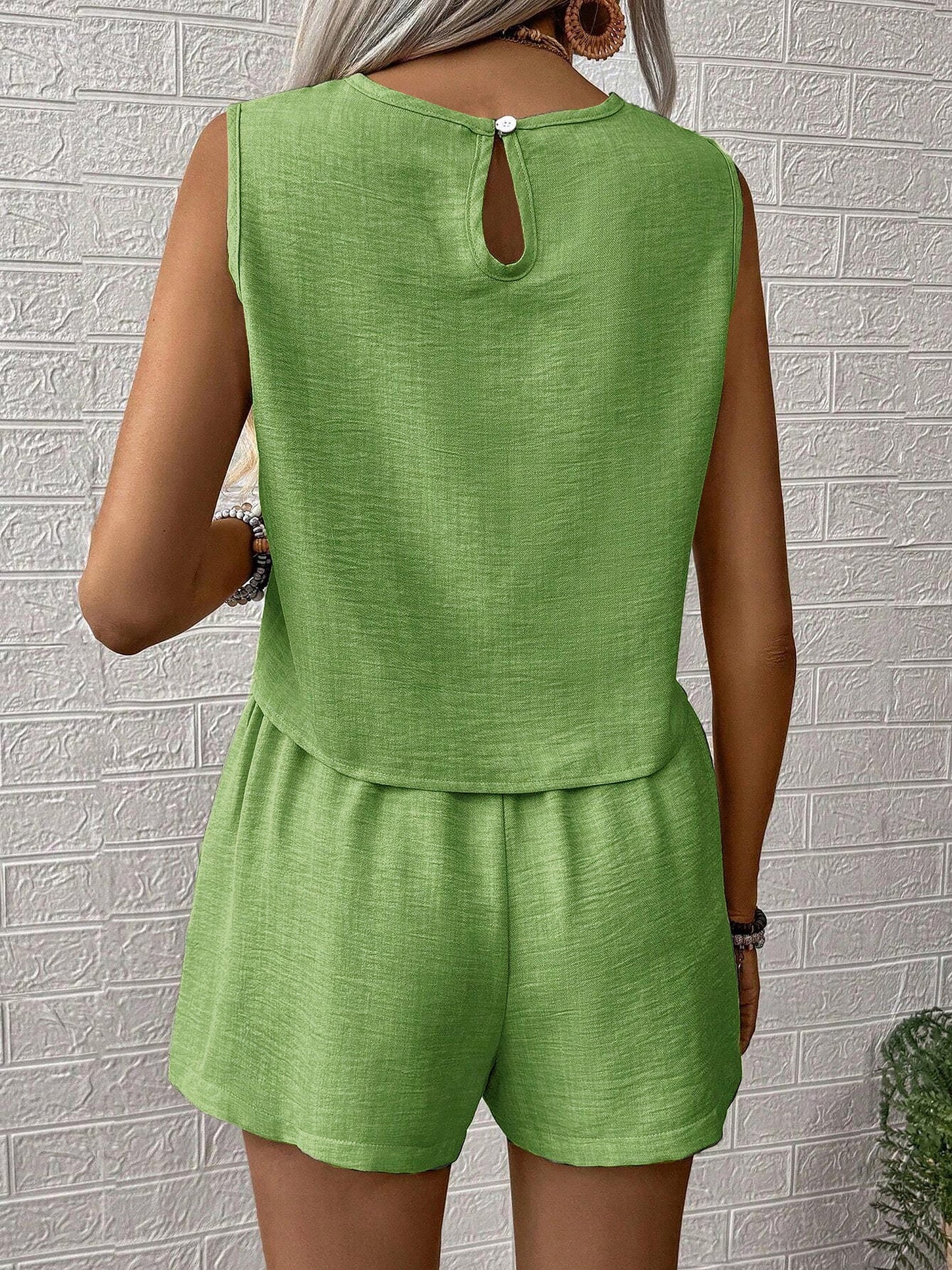 Effortless Linen Two Piece Set for Women with Sleeveless Top Shorts Style