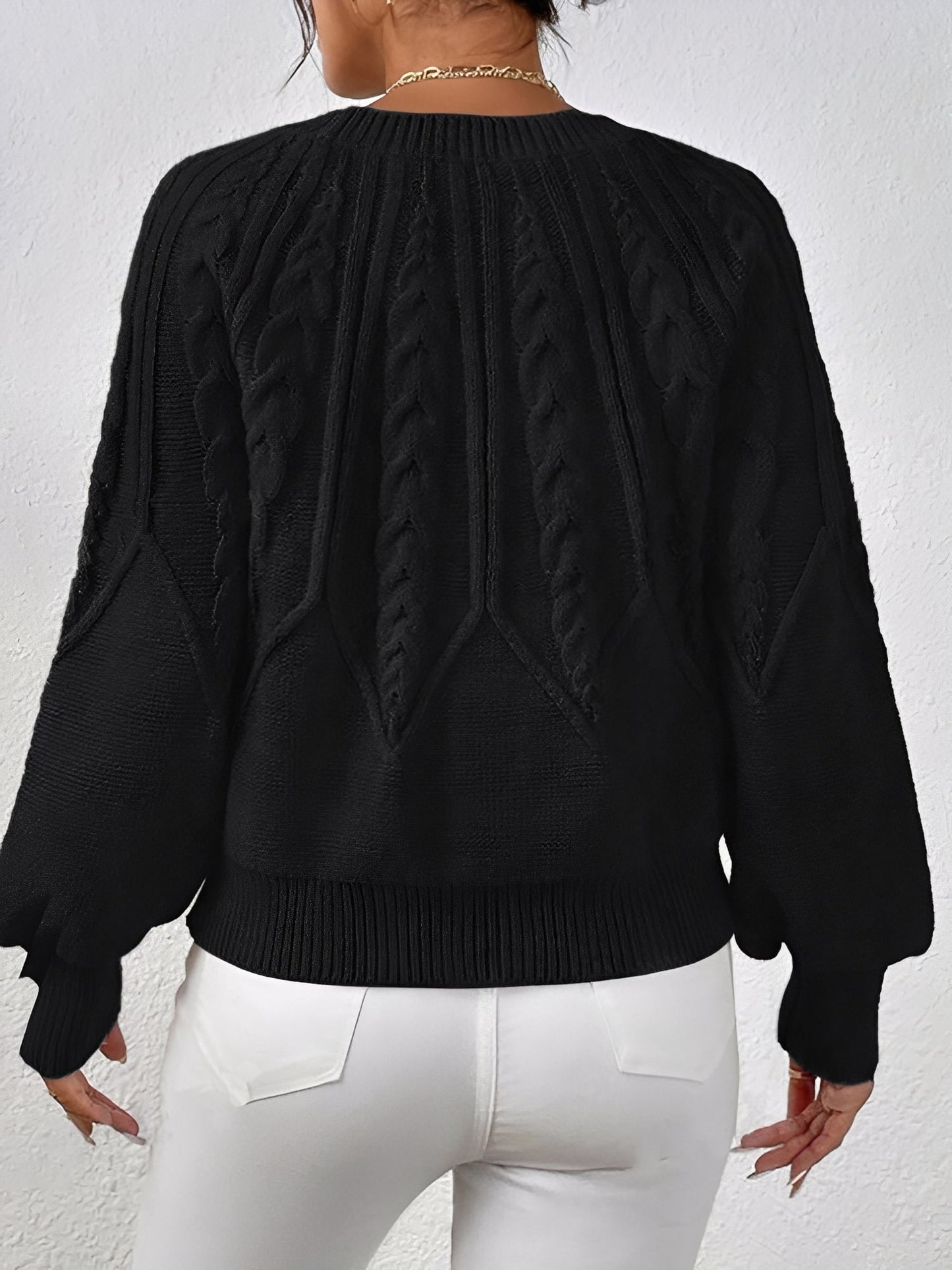 Comfortable Cable Knit Sweater for Women with V Neck Balloon Sleeve Oversized Style