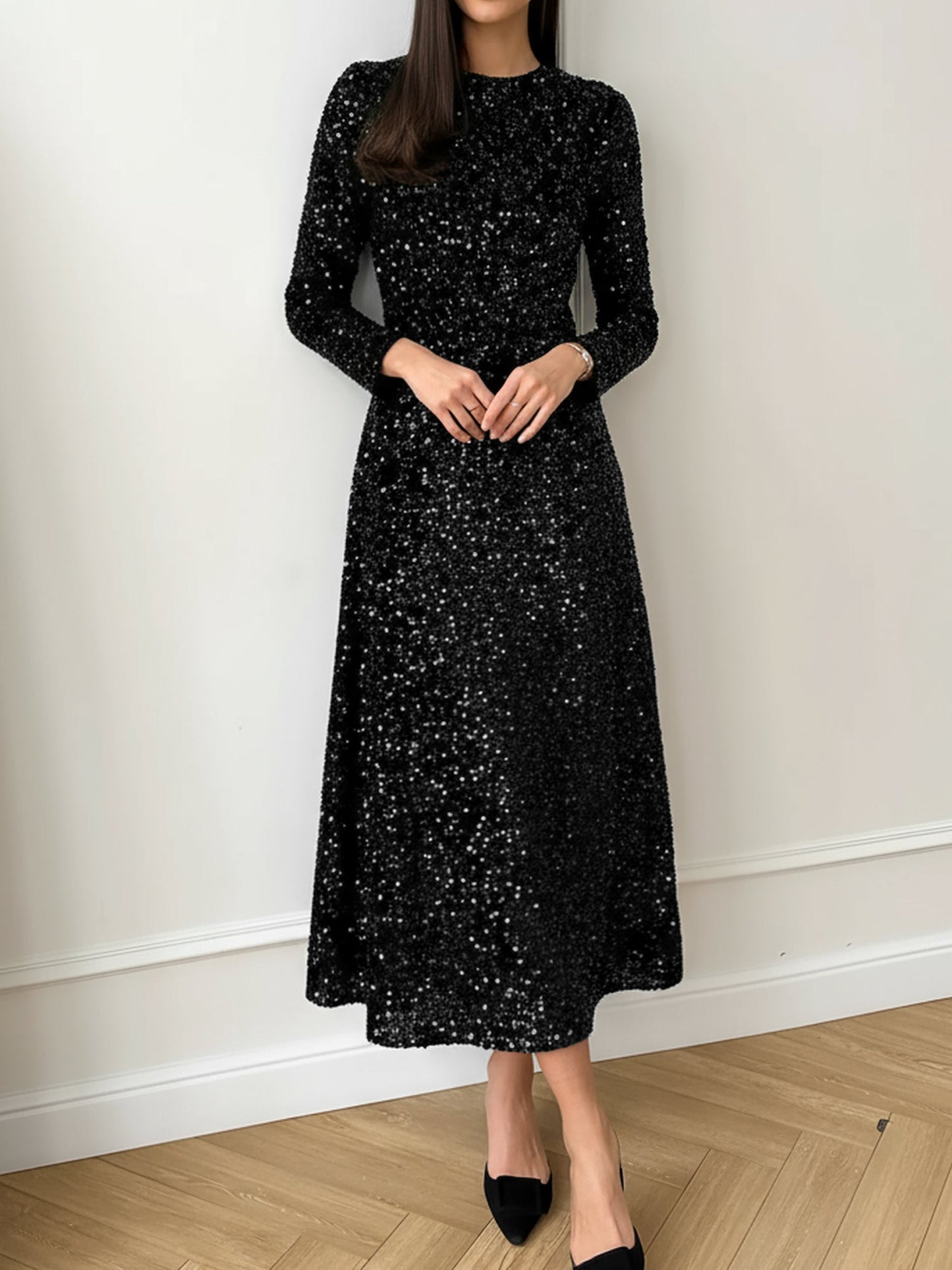 Elegant Sequin Maxi Dress for Women with Round Neck Long Sleeve Flowing Sparkle Autumn Wedding Guest Style
