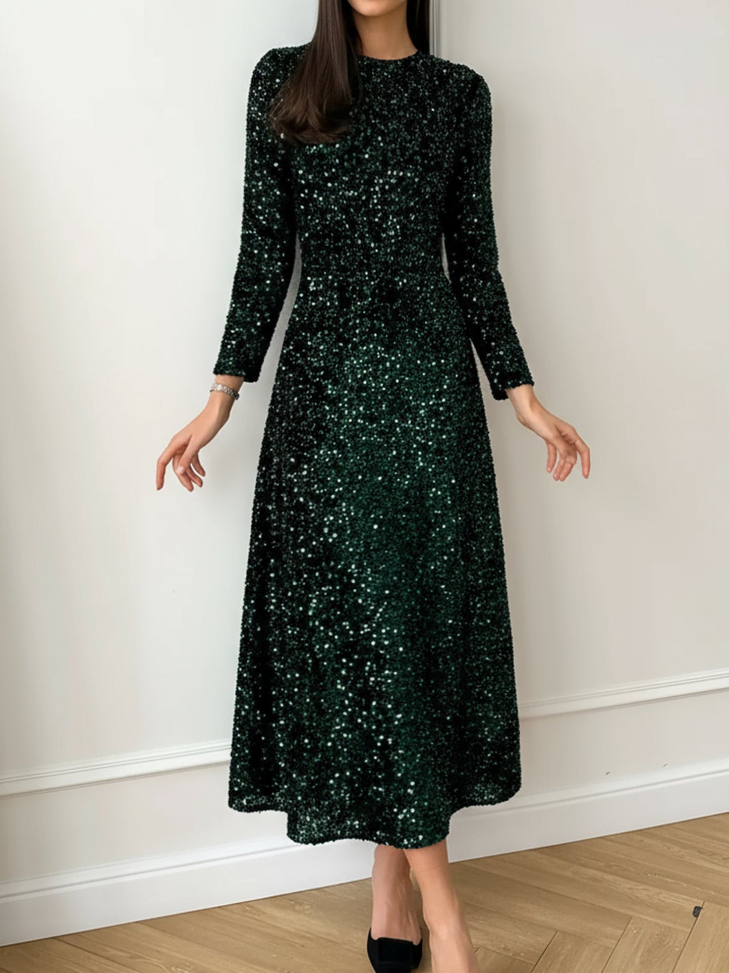 Elegant Sequin Maxi Dress for Women with Round Neck Long Sleeve Flowing Sparkle Autumn Wedding Guest Style