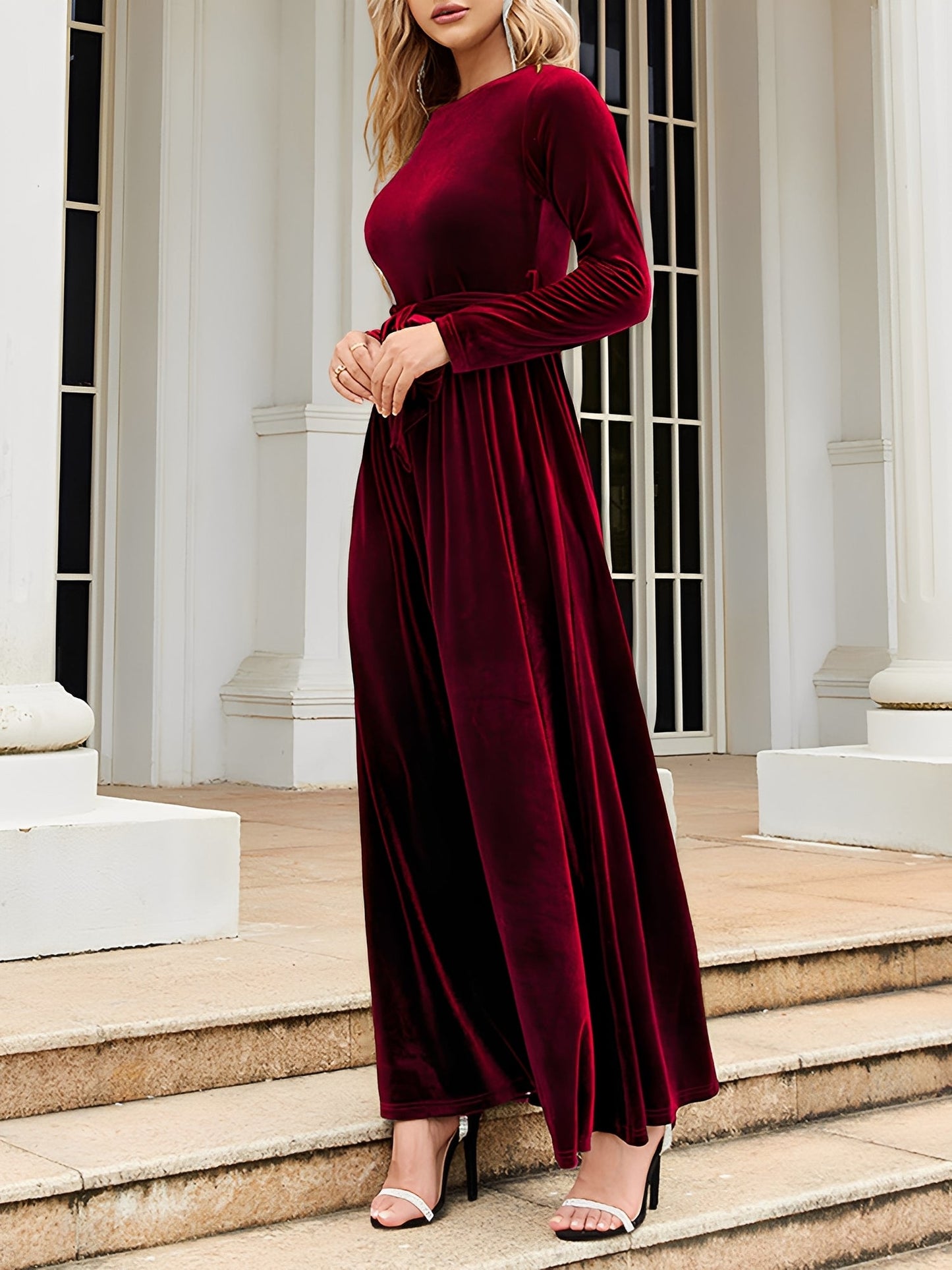 Elegant Velvet Maxi Dress for Women with Round Neck Long Sleeve Belted Flowing Autumn Wedding Guest Style