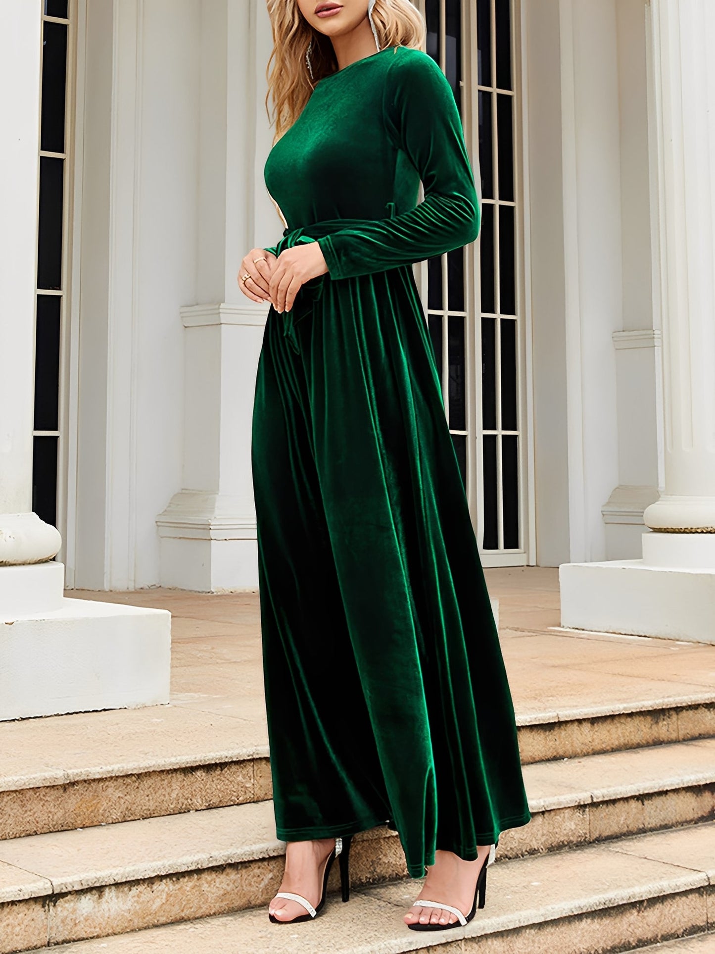Elegant Velvet Maxi Dress for Women with Round Neck Long Sleeve Belted Flowing Autumn Wedding Guest Style