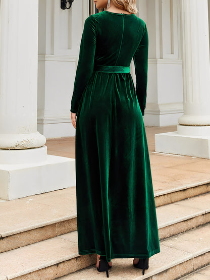 Elegant Velvet Maxi Dress for Women with Round Neck Long Sleeve Belted Flowing Autumn Wedding Guest Style