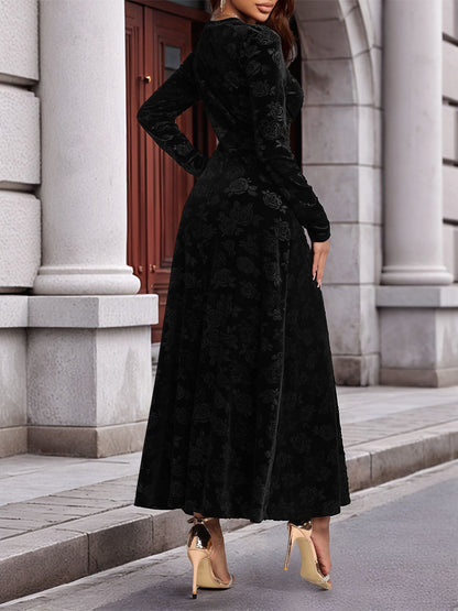 Elegant Black Velvet Maxi Dress for Women with V Neck Long Sleeve Flowing Autumn Wedding Guest Style