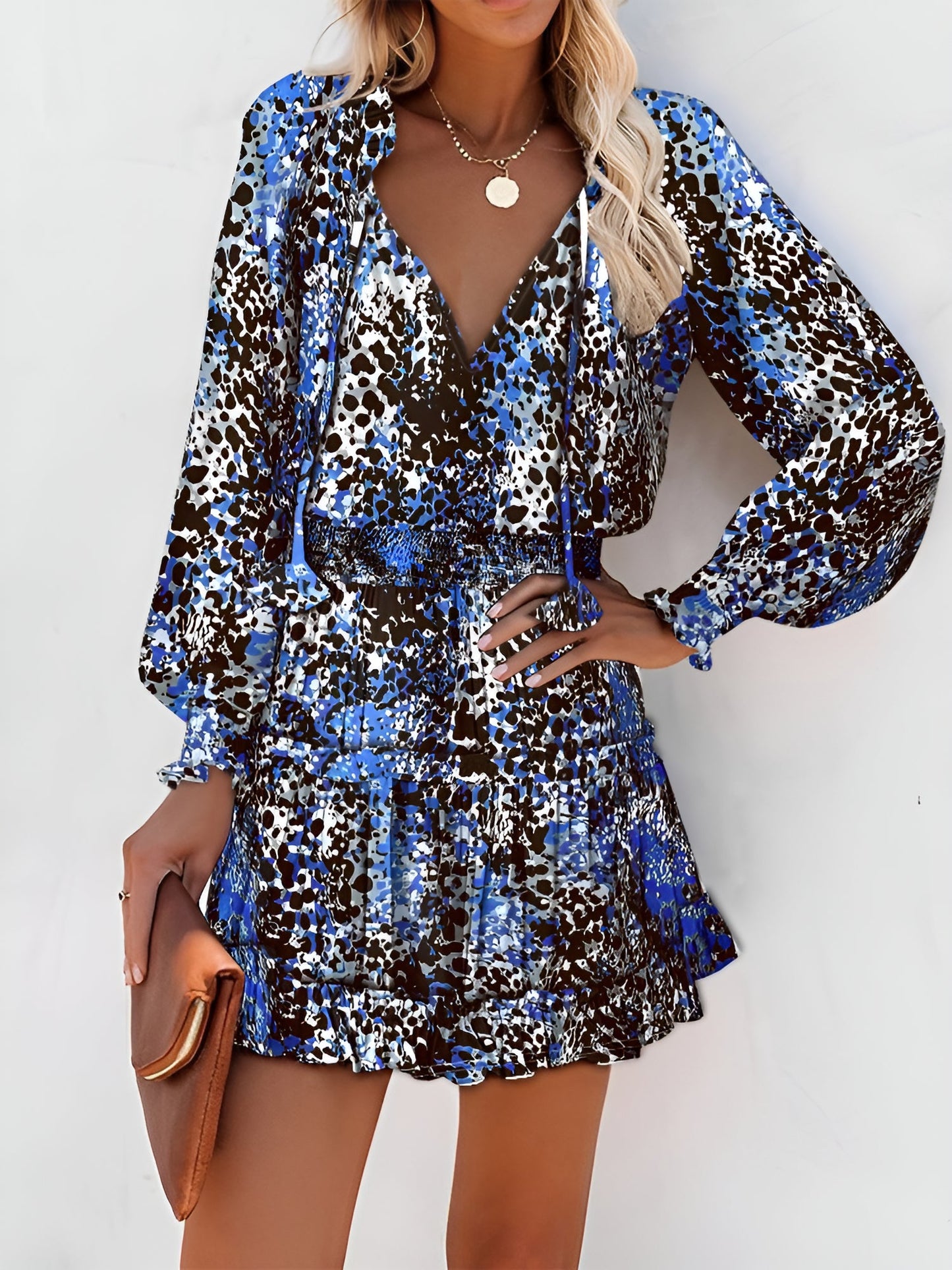 Effortless Floral Mini Dress for Women with V Neck Long Sleeve Tiered Flowy Style