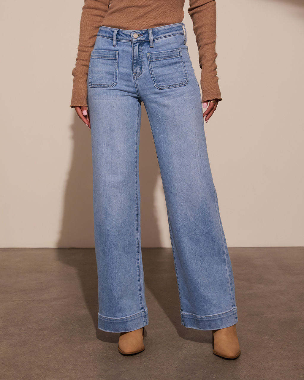 Effortless Denim Wide Leg Jeans for Women with High Waisted Patch Pocket Button Fly Relaxed Style
