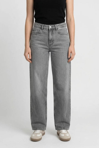Effortless Wide Leg Jeans for Women with High Waisted Relaxed Straight Leg Casual Style